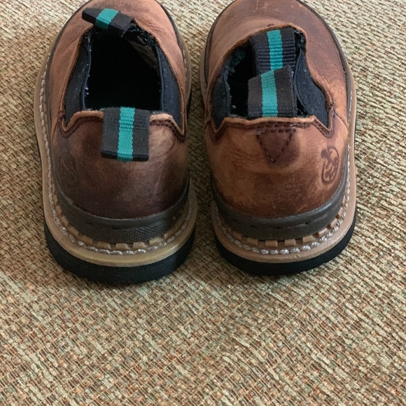 Two pair of romeos - Picture 2 of 5